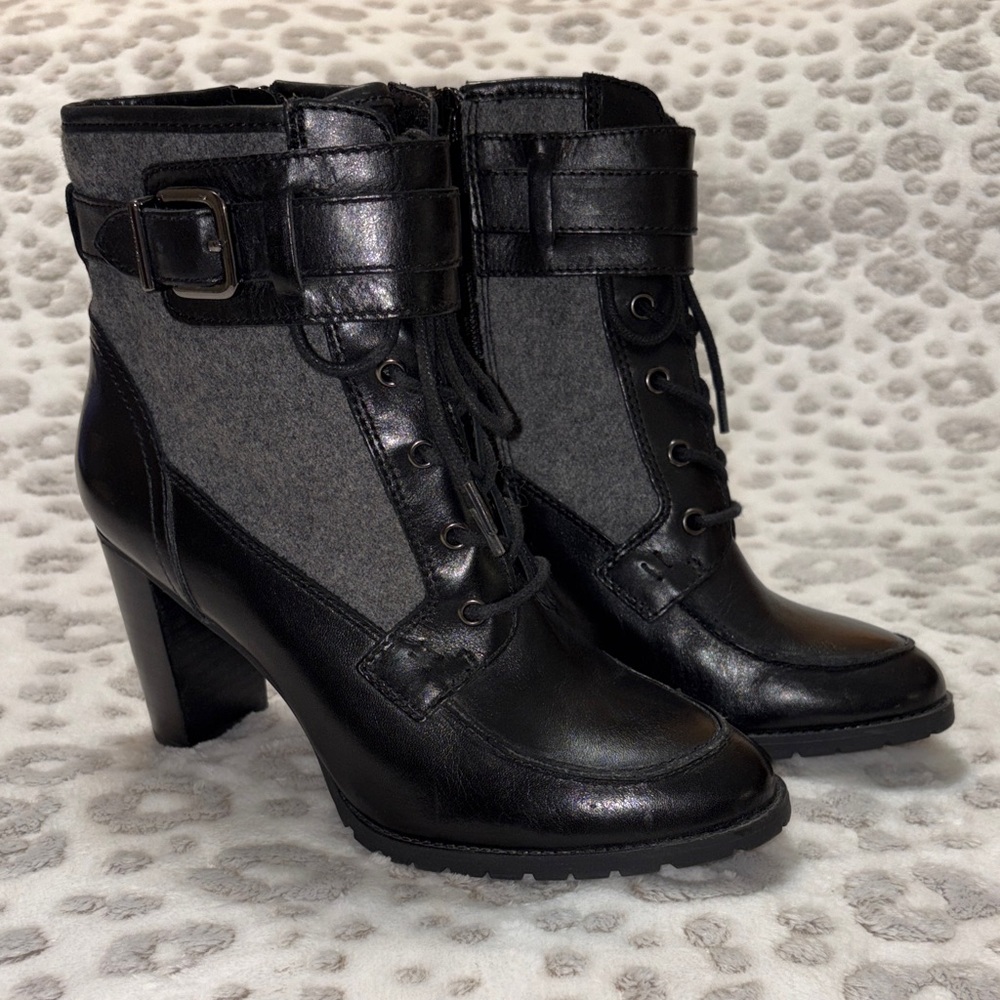 Antonio Melani Blk Leather and Gray Lace up Ankle Boots w/Buckle Detail